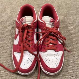 Nike Dunk Low Archeo Pink